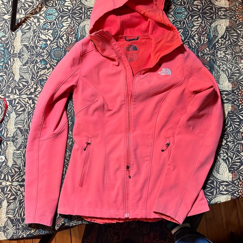 The North Face Women’s Jet Hooded Softshell Jacket - Women's Coral/Pink - Picture 2 of 8